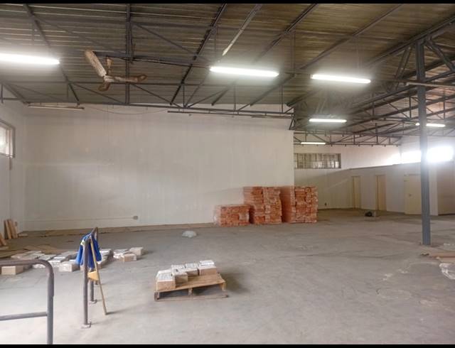 780M² RETAIL TO LET IN WHITE RIVER CENTRAL